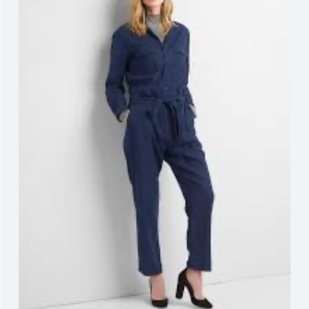 GAP Navy Blue Women's Utility Jumpsuit with Belt and Pockets Size Medium